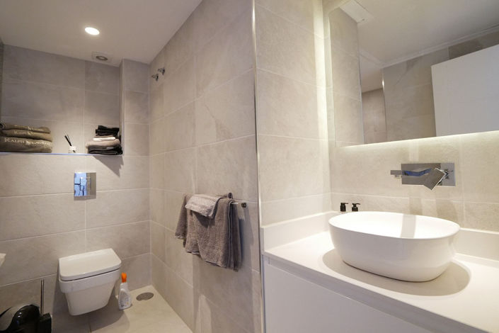 Image No.22-4 Bed Property for sale