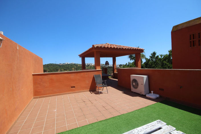 Image No.15-2 Bed Property for sale