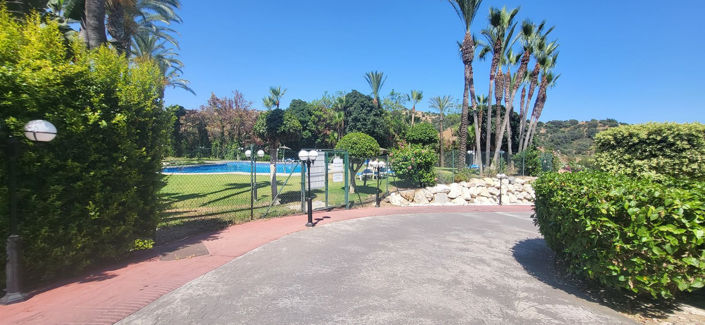 Image No.17-2 Bed Property for sale