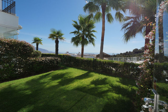 Image No.12-2 Bed Property for sale