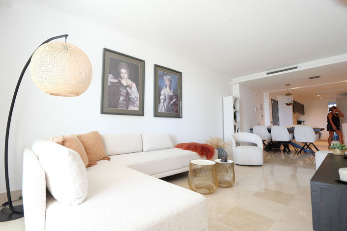 Image No.8-2 Bed Property for sale