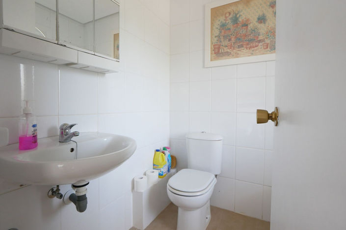 Image No.11-2 Bed Property for sale