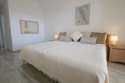 13-5fd73dea700db77384c091ca9818b1a9