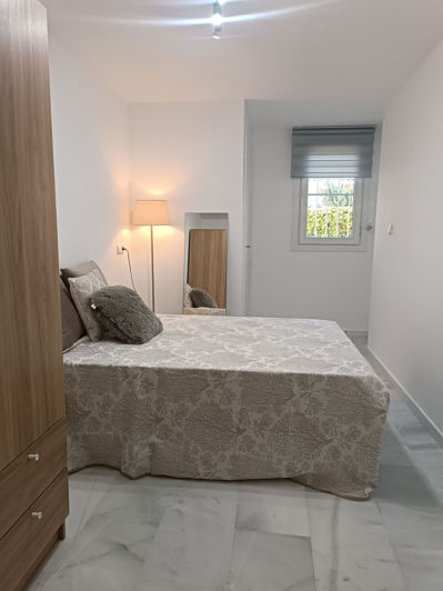 Image No.20-3 Bed Property for sale