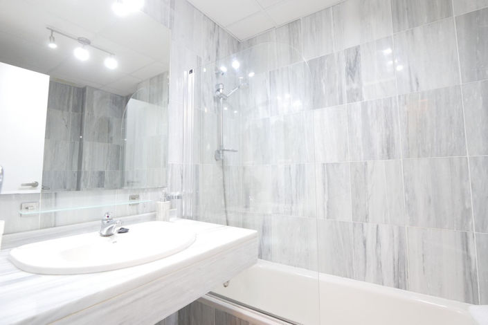 Image No.25-3 Bed Property for sale