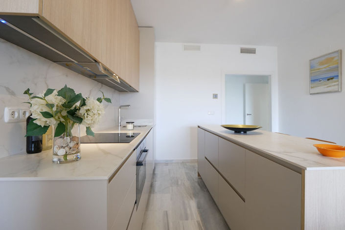 Image No.5-3 Bed Property for sale