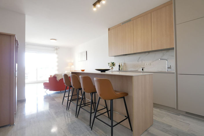 Image No.8-3 Bed Property for sale