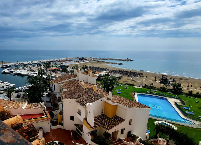 Image No.13-2 Bed Property for sale