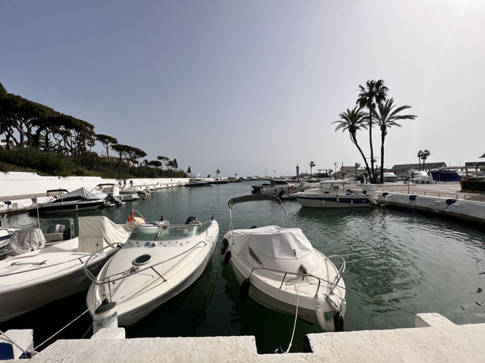 Image No.28-2 Bed Property for sale