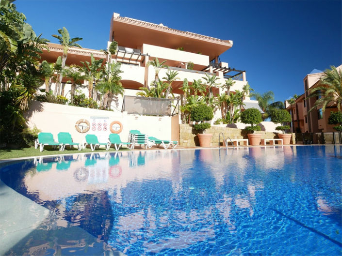 Image No.12-2 Bed Property for sale