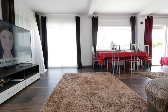 Image No.22-3 Bed Property for sale