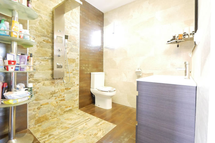 Image No.25-3 Bed Property for sale