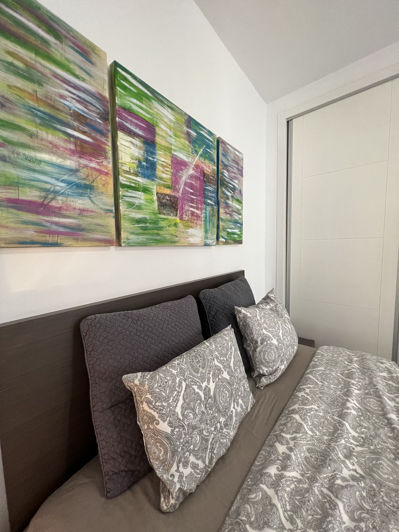 Image No.14-1 Bed Property for sale