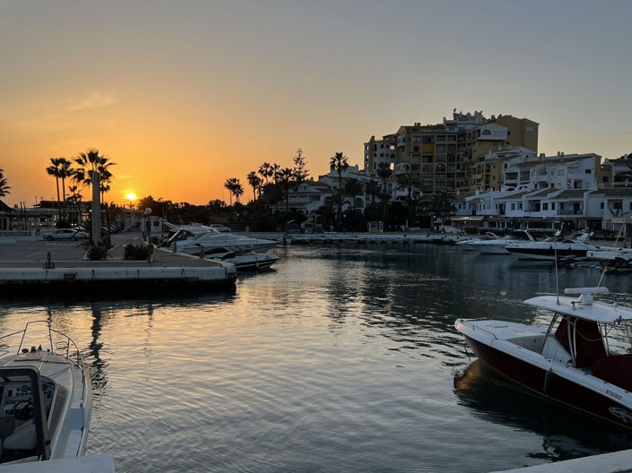 Image No.23-1 Bed Property for sale