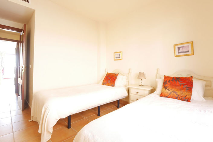 Image No.11-2 Bed Property for sale