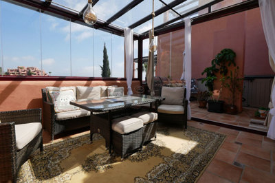 10-bb915d1cb19341576dcdc994b81ab9c5