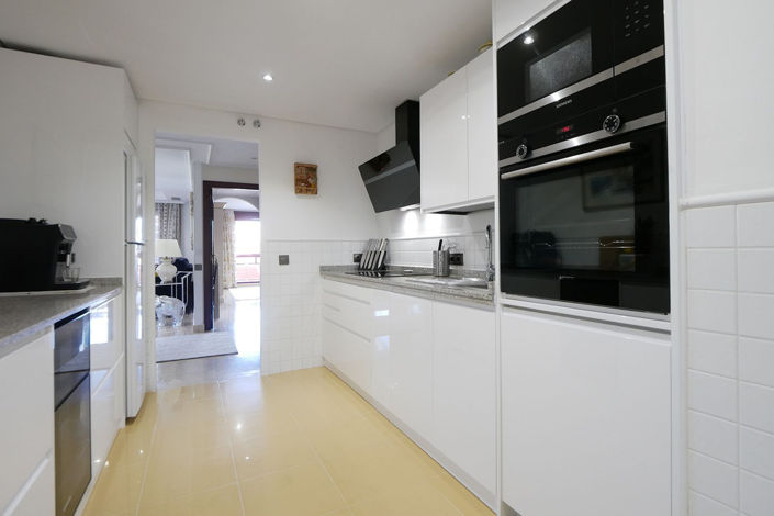 Image No.4-3 Bed Property for sale