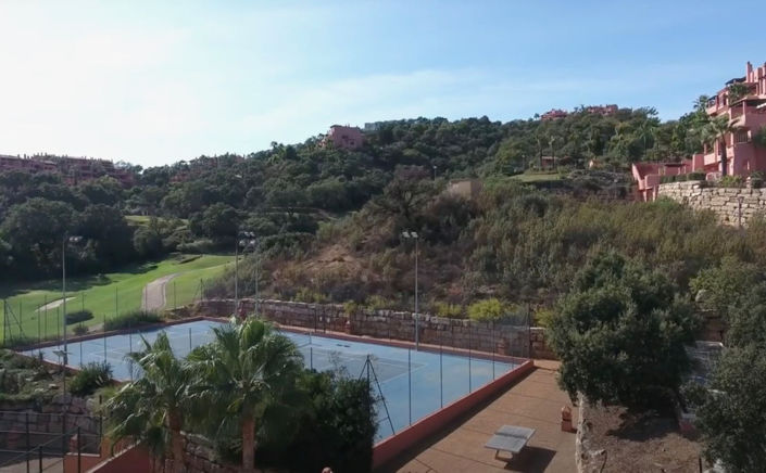 Image No.50-3 Bed Property for sale