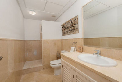 11-20939a0134ad724a8cb2a801094d15a4