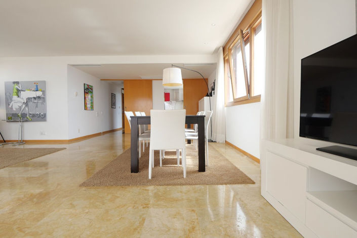 Image No.24-3 Bed Property for sale