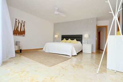 7-aa4cc561180b369757c0bb4af9886cd3