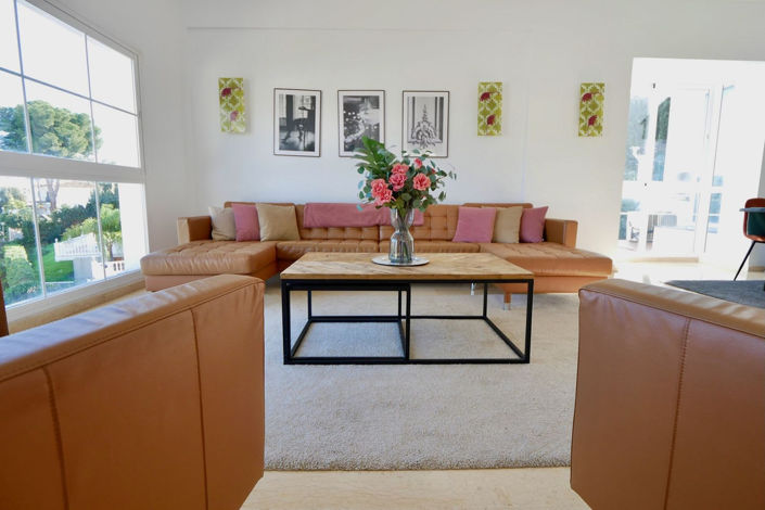 Image No.25-6 Bed Property for sale