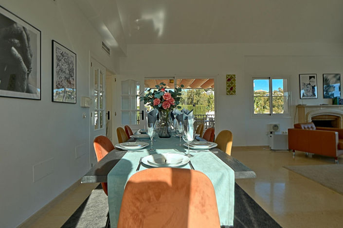 Image No.4-6 Bed Property for sale