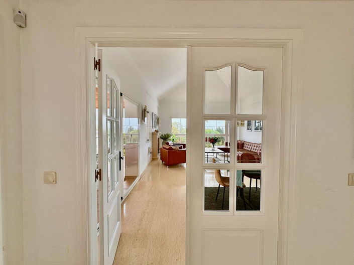 Image No.34-6 Bed Property for sale