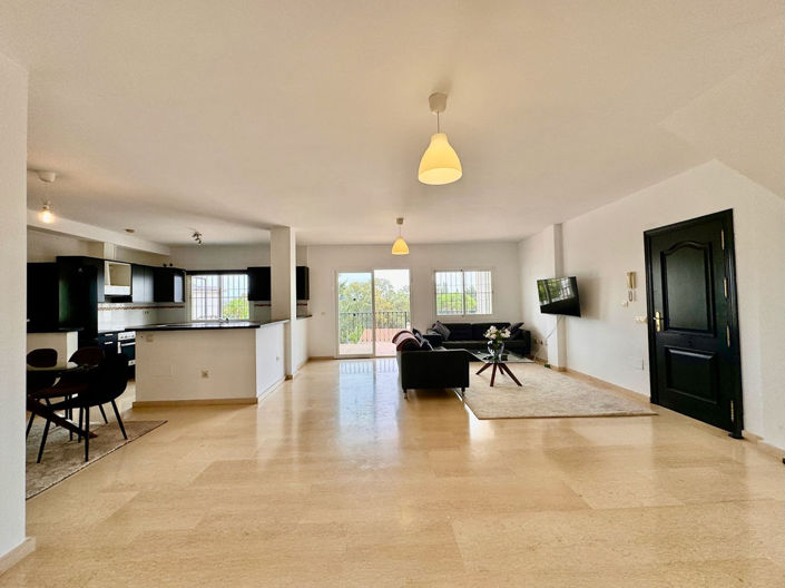 Image No.39-6 Bed Property for sale