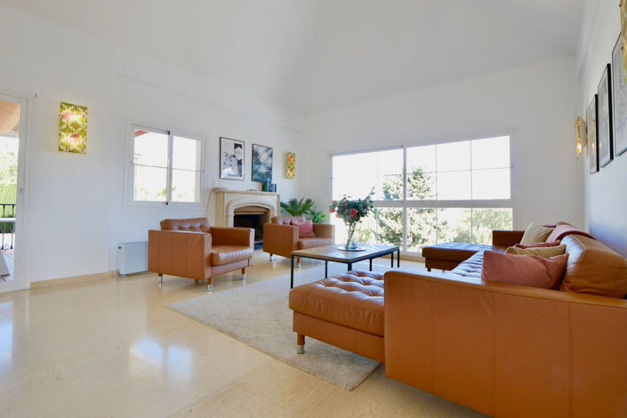 Image No.48-6 Bed Property for sale