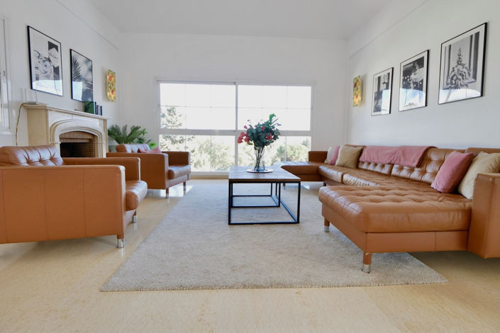 Image No.56-6 Bed Property for sale