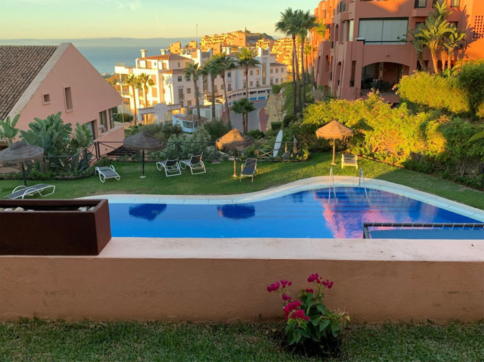 Image No.24-2 Bed Property for sale