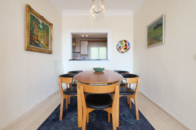 13-5fd73dea700db77384c091ca9818b1a9