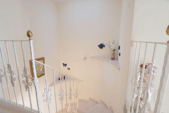 Image No.15-3 Bed Property for sale