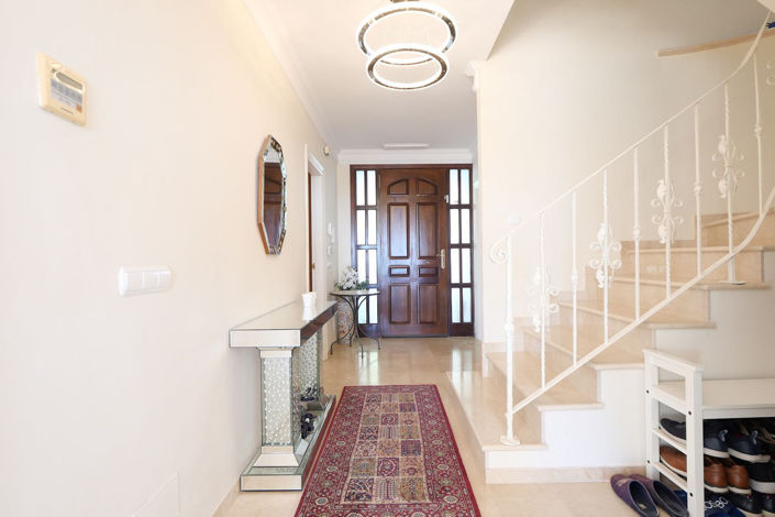 Image No.2-3 Bed Property for sale