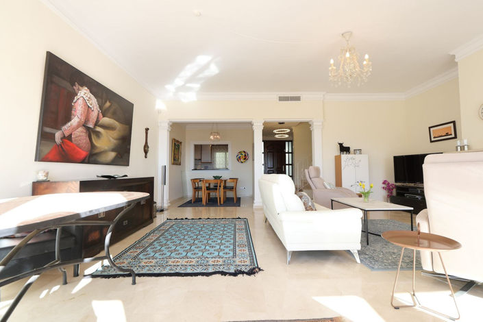 Image No.3-3 Bed Property for sale