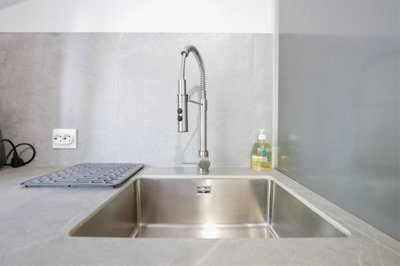 13-5fd73dea700db77384c091ca9818b1a9