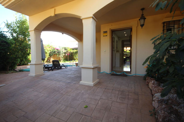 Image No.13-3 Bed Property for sale