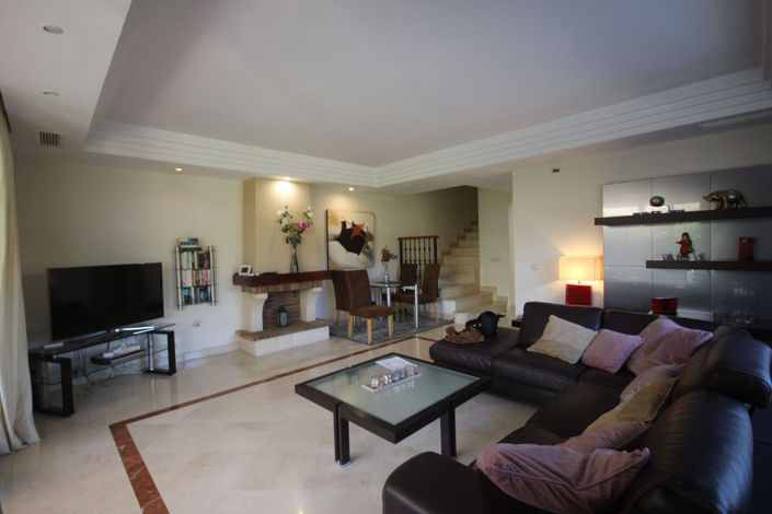 Image No.21-3 Bed Property for sale