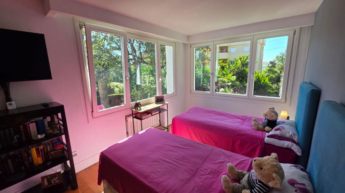 Image No.17-4 Bed Property for sale