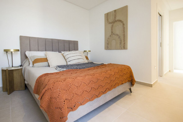 Image No.5-3 Bed Chalet for sale