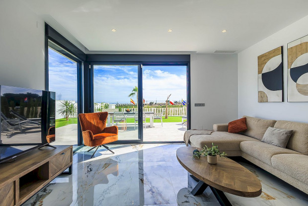 Image No.7-3 Bed Villa for sale