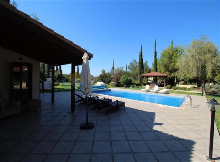 Image No.14-3 Bed Villa / Detached for sale