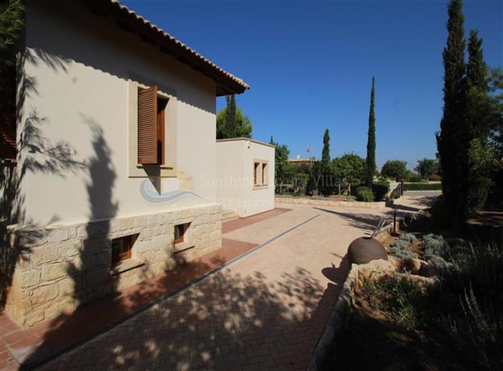 Image No.27-3 Bed Villa / Detached for sale