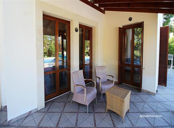Image No.28-3 Bed Villa / Detached for sale