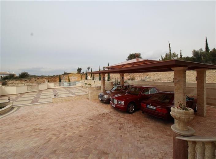 Image No.18-6 Bed Villa for sale