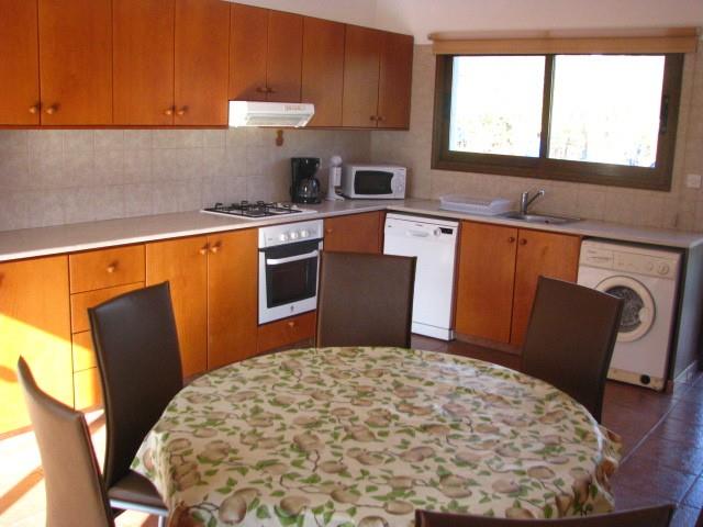 Image No.10-3 Bed Villa / Detached for sale