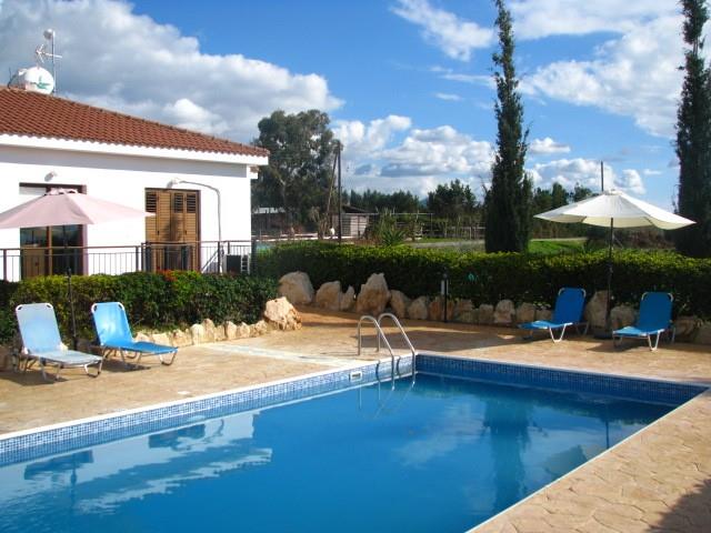 Image No.18-3 Bed Villa / Detached for sale