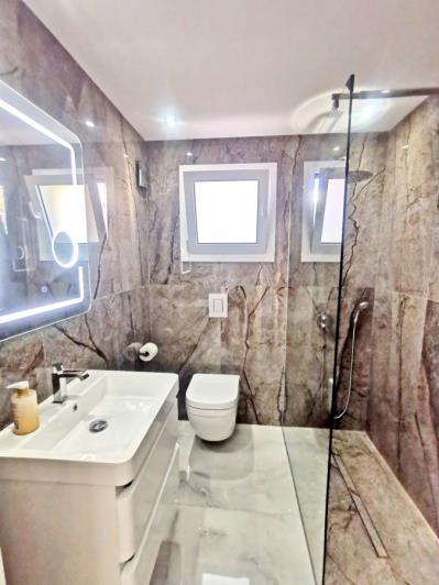 Image No.17-5 Bed Villa for sale