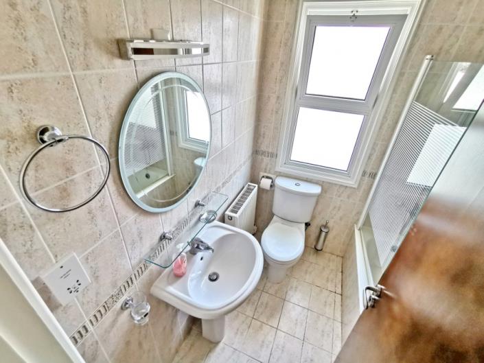 Image No.20-5 Bed Villa for sale